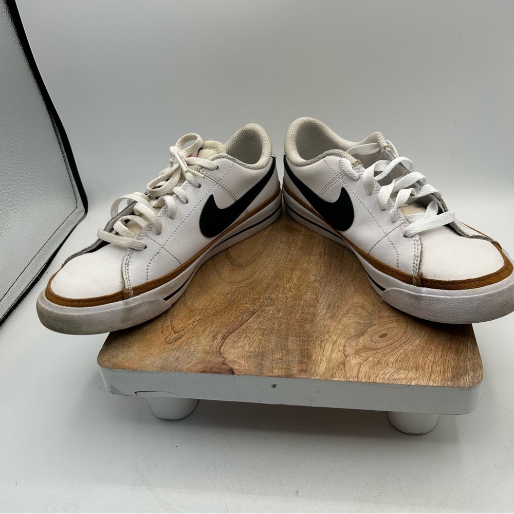 Nike Youth  Court Legacy Next Nature Shoes size 5.5Y(women's size 7)
